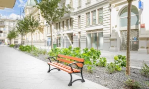 Ławka parkowa Łódzka z podłokietnikiem