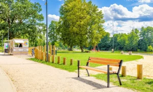 Ławka parkowa Gladiator z podłokietnikiem