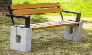 Ławka parkowa Roma z podłokietnikiem