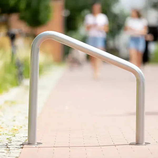 Stojak rowerowy typu U skośny