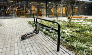 Stojak na hulajnogi Frida – 8 stanowisk