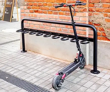 stojaki na hulajnogi