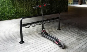 Stojak na hulajnogi Frida – 8 stanowisk 2