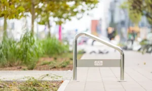 Stojak rowerowy typu U Pro skośny