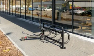 Stojak na rowery i hulajnogi Pedro